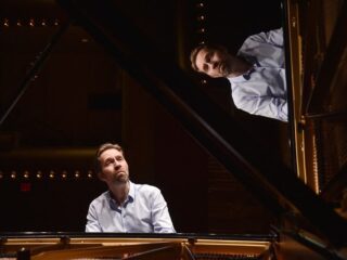 Concert annuleren of juist verbinden met muziek? Steeds meer artiesten maken statement tegen VS