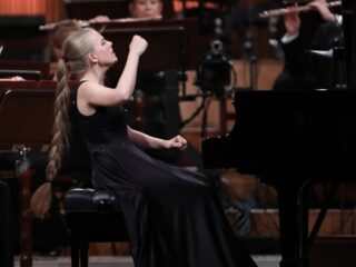 22-jarige Eva Gevorgyan wint Prix Serdang