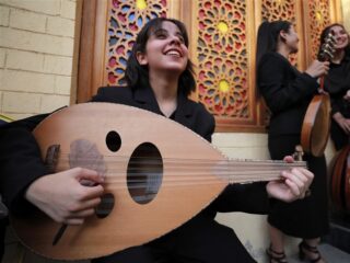 Vreemde klank voor westers oor? De ud is veelzijdiger dan je misschien denkt
