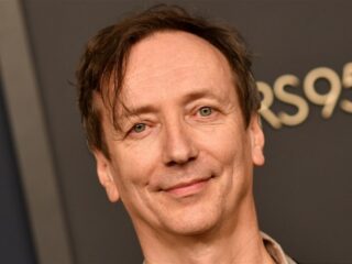 Volker Bertelmann maakt muziek voor thriller 'The Amateur'