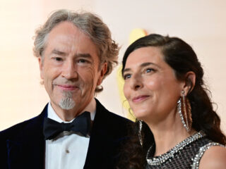 Deze muziek van Carter Burwell hoor je in de komedie 'Honey Don’t!'