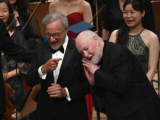 John Williams (93) gaat de muziek voor Spielbergs UFO-epos maken