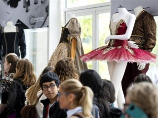 Exclusieve kostuums van Nationale Opera & Ballet in de verkoop