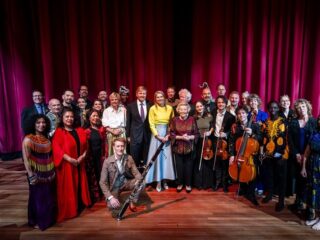 Het Koningsdagconcert: waar komt die traditie vandaan?