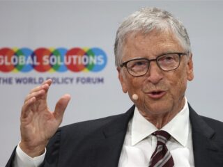 Geluidskunstenaar Dan Deacon scoret 'What’s Next The Future With Bill Gates' en dat klinkt zó