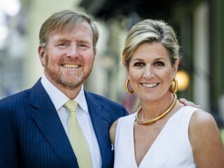 Koning Willem-Alexander opent H'ART Museum met bijzondere tentoonstelling