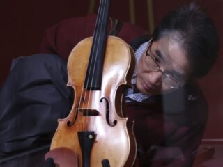 Geen record: Stradivariusviool uit 1714 geveild voor ‘slechts’ 11 miljoen euro