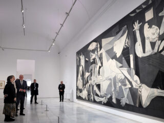 Waarom Picasso's Guernica niet zomaar op reis kan