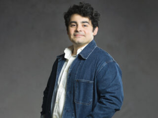 Maak kennis met Nima Pournaghshband