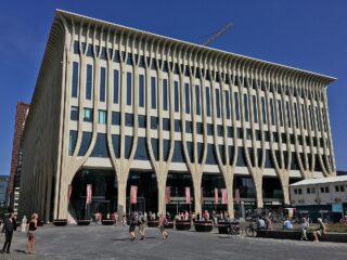 Gemeente Den Haag onderzoekt problemen cultuurcomplex Amare