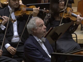 András Schiff geëerd tijdens Salzburger Festspiele