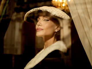 Angelina Jolie als Maria Callas: bekijk de eerste bewegende beelden