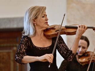 Beroemde violist Anne-Sophie Mutter (60) last pauze in