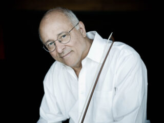 Cellist Antonio Meneses heeft hersentumor en zegt concerten af