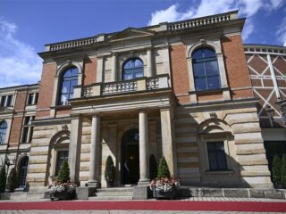 Bayreuther Festspiele moet bezuinigen