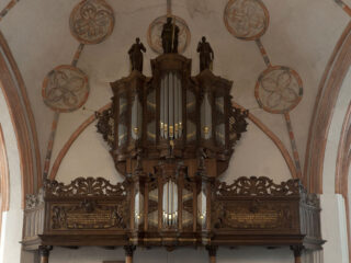 Aardbevingen bedreigen Groningse orgels: 'Je kunt je hand door de scheuren steken'