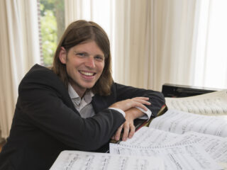 Daan van den Hurk componeert muziek bij stille films