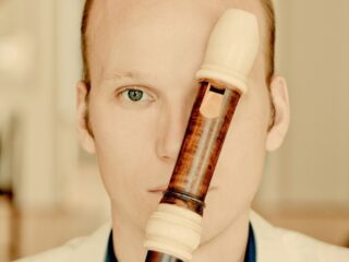 Blokfluitist Erik Bosgraaf gaat dirigeren in Riga