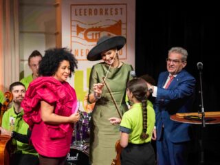 Dit moet je zien: Koningin Máxima dirigeert in Het Concertgebouw