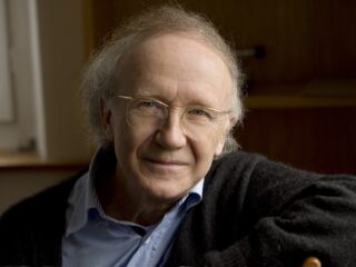 Hoboïst en componist Heinz Holliger (83) ontvangt oeuvreprijs voor zijn muziek met dichtkunst