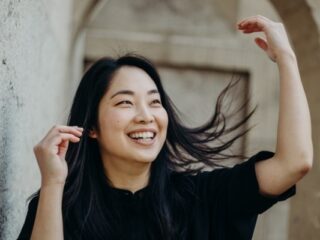 Nieuwe generatie op de bok: Holly Hyun Choe krijgt dirigeerbeurs van de Georg Solti Foundation