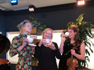 Vrij Spel: Ursula Skaug & Lauretta Bloomer vs. Dowland