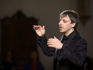 Benjamin Goodson goes a capella tijdens inauguratieconcert met Groot Omroepkoor