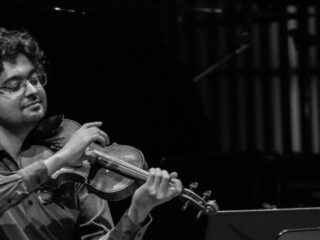 De viool van Joe Puglia: 250 jaar oud en toch helemaal klaar voor de 21e eeuw