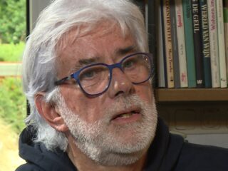 Zanger John Bröcheler viert 80ste verjaardag: 'Het kon niet gek genoeg zijn'