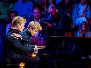 Lucas en Arthur Jussen over pianospelen én zingen: 'Onder de douche!'