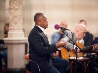 Vanuit de spoelkeuken naar het podium: het verhaal van Mauro Silva Barbosa