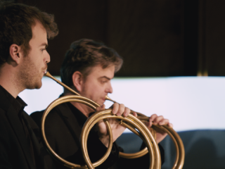 Kijk All of Bach: ‘Allegro’ uit ‘Brandenburgs’ concert nr. 1 in F groot, BWV 1046