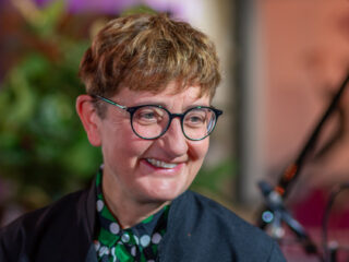 Leggen alle vogels een ei in mei? Andrea van Pol neemt je mee de natuur in