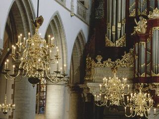 Britse vereniging vrouwelijke organisten eist verstelbare orgelbanken