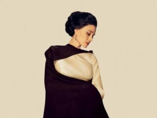 Bekijk de filmtrailer over Maria Callas, met Angelina Jolie