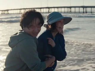 Deze muziek van Will Bates hoor je in het drama 'Rosemead'