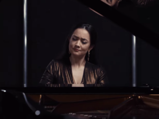 Muziek in de tent: Lestari Scholtes