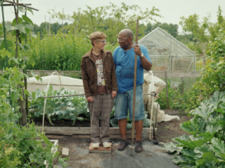 KRO-NCRV lanceert nieuwe online serie Tuinvolk: 'De tuin brengt echt geluk'