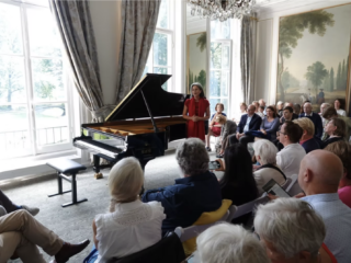 Backstage op zomertour met Clara Biermasz en Johannes moser tijdes Chopin Festival