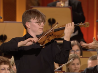 Oekraïense violist Bohdan Luts wint het Wieniawski-concours in Polen