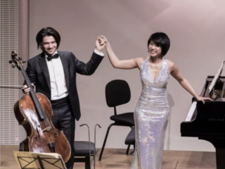 Sterpianist Yuja Wang veilt haar extravagante jurken