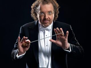 Kijk live mee: Stéphane Denève dirigeert het Requiem van Fauré