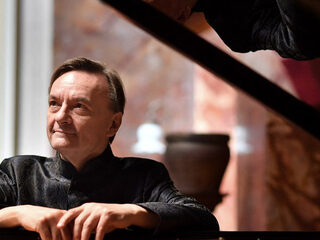Pianist en componist Stephen Hough nu 'Sir Stephen Hough'