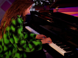 Keihard Klassiek met Iris Hond