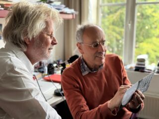 Dirigent Ed Spanjaard te gast in nieuwe NTR-podcastreeks Hollandse Helden