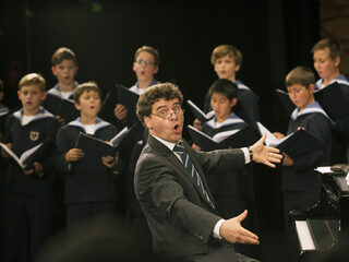 Tournees te riskant met (niet-ingeënte) Wiener Sängerknaben