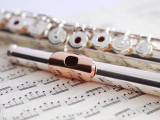 Fluitist James Galway verkoopt drie kostbare fluiten