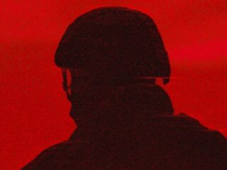 Deze muziek van Volker Bertelmann hoor je in de film 'A House of Dynamite'