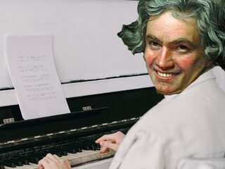 Peuter raakt ontroerd door Beethoven