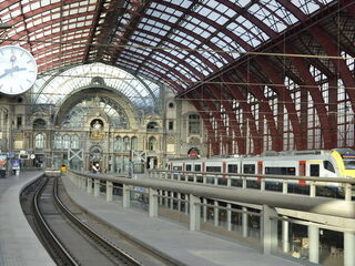 Verhalen van reizigers in mini-opera